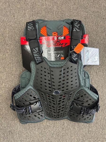Захист тіла TLD ROCKFIGHT CE CHEST PROTECTOR [WHITE] XL/XXL 584003015 фото
