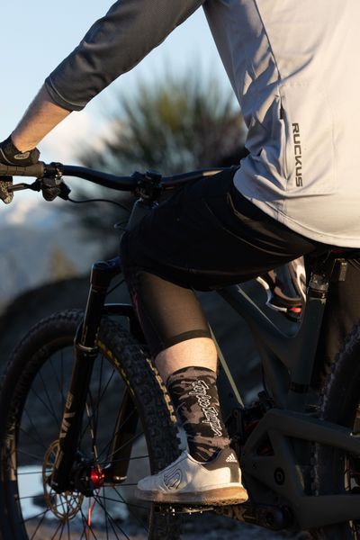 Шкарпетки TLD MENS PERFORMANCE SOCKS; WORLDWIDE [MIDNIGHT] S/M 853148012 фото
