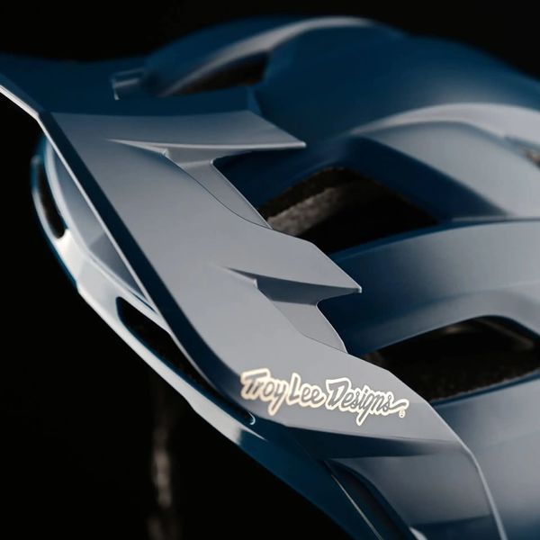 Вело шолом TLD Flowline SE HELMET Radian [Gray/Charcoal] XS/SM 110933001 фото